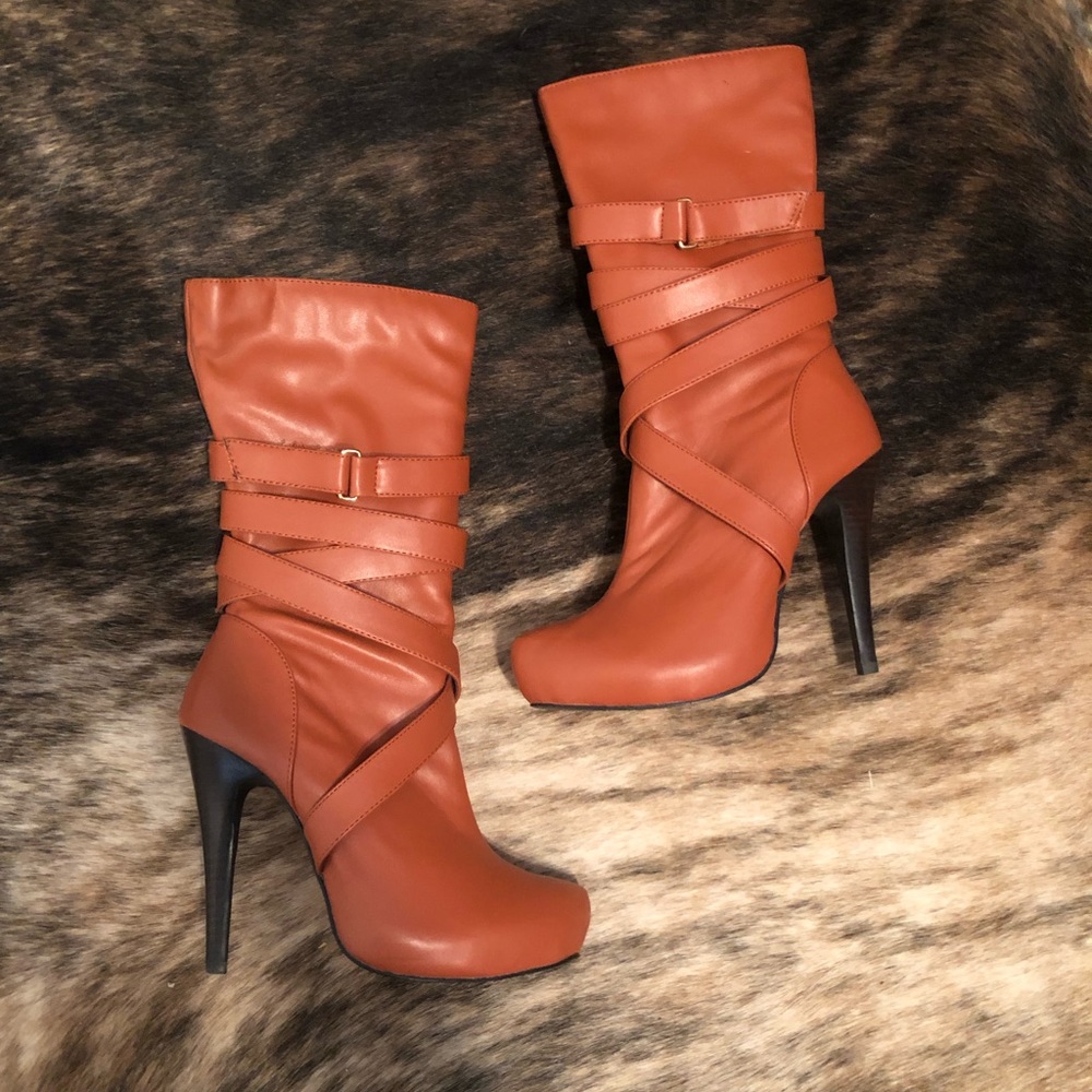 Bakers Burnt Orange Boots 6.5 EUC